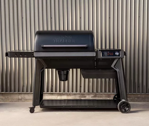 Traeger Woodridge Pro